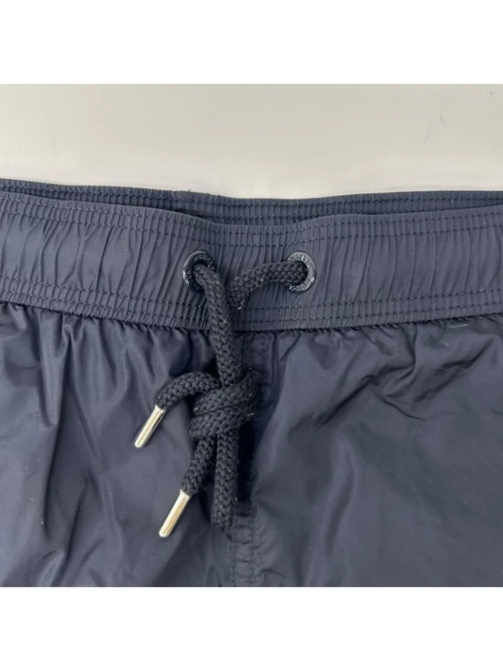 Moncler type22 material